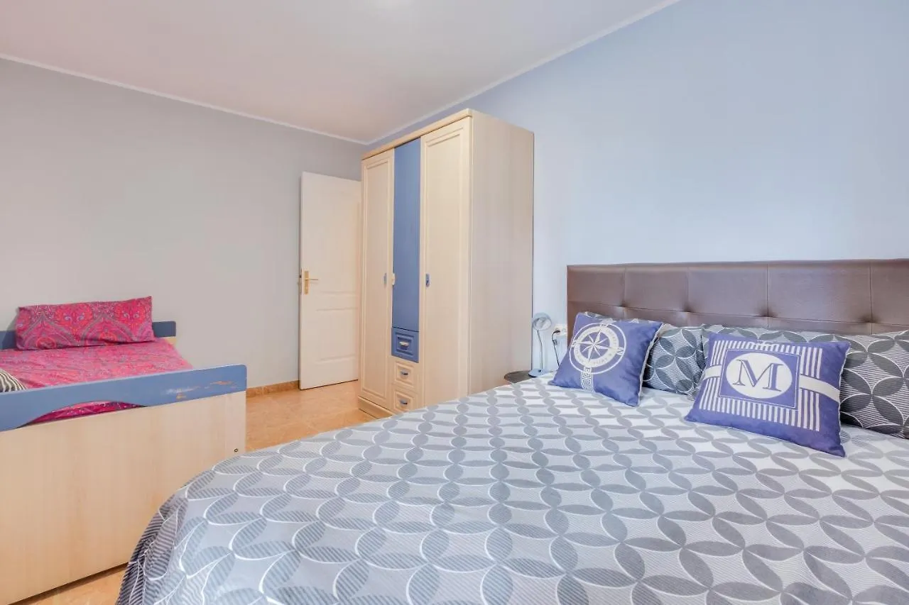 קנדלריה Apartamento Deluxe דירה